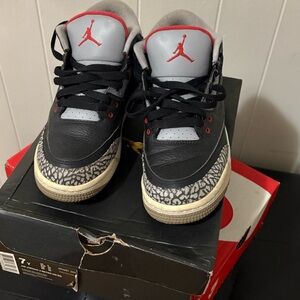 “ CEMENT “ Jordan 3 Retro ( 2018 )